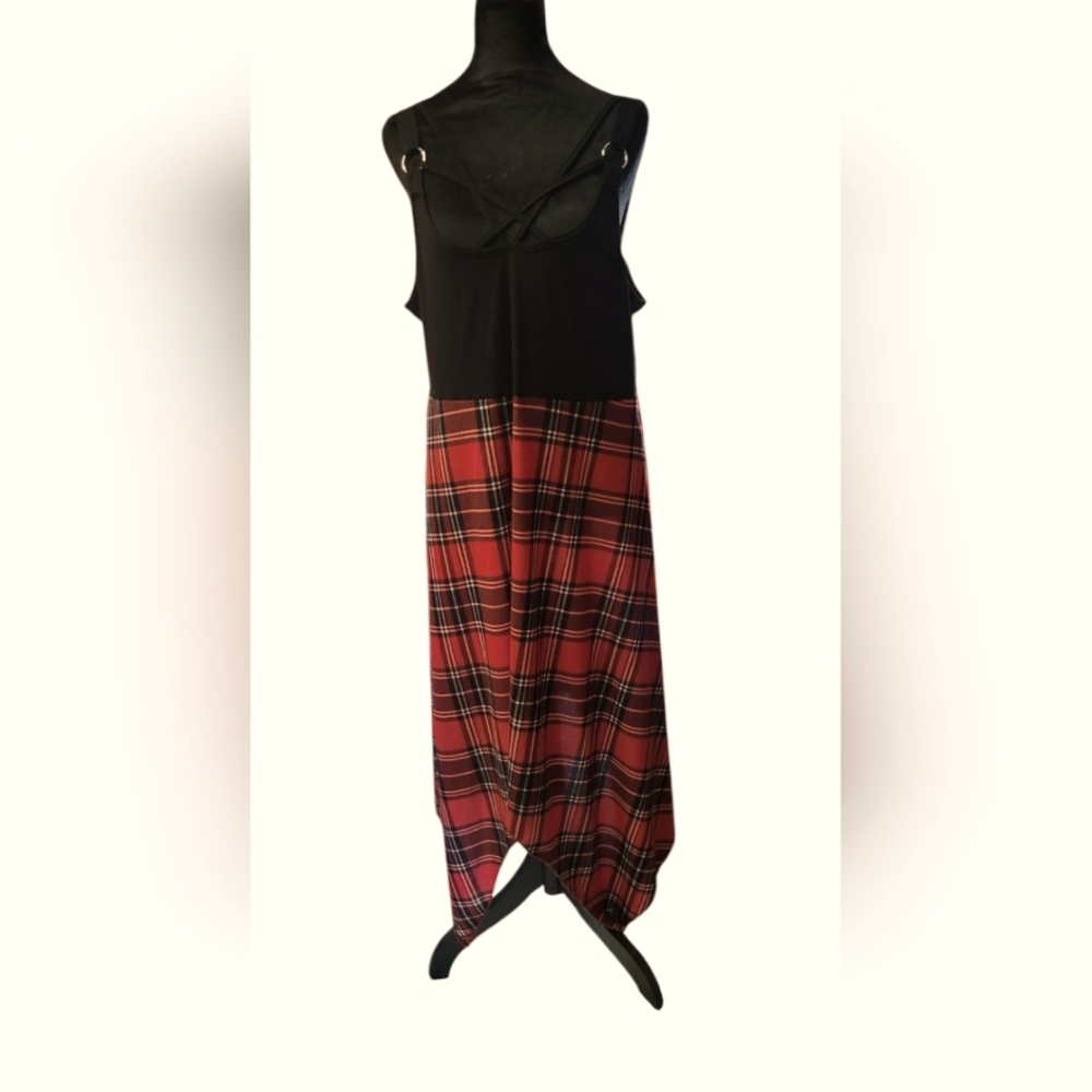 Black and Red Plaid Highland Dress. Unbranded. PTP 21 1/2